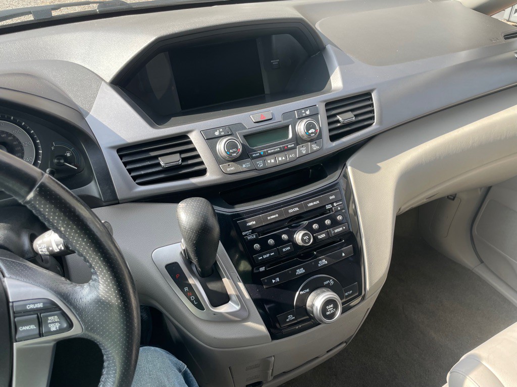 2013 Honda Odyssey Image 10