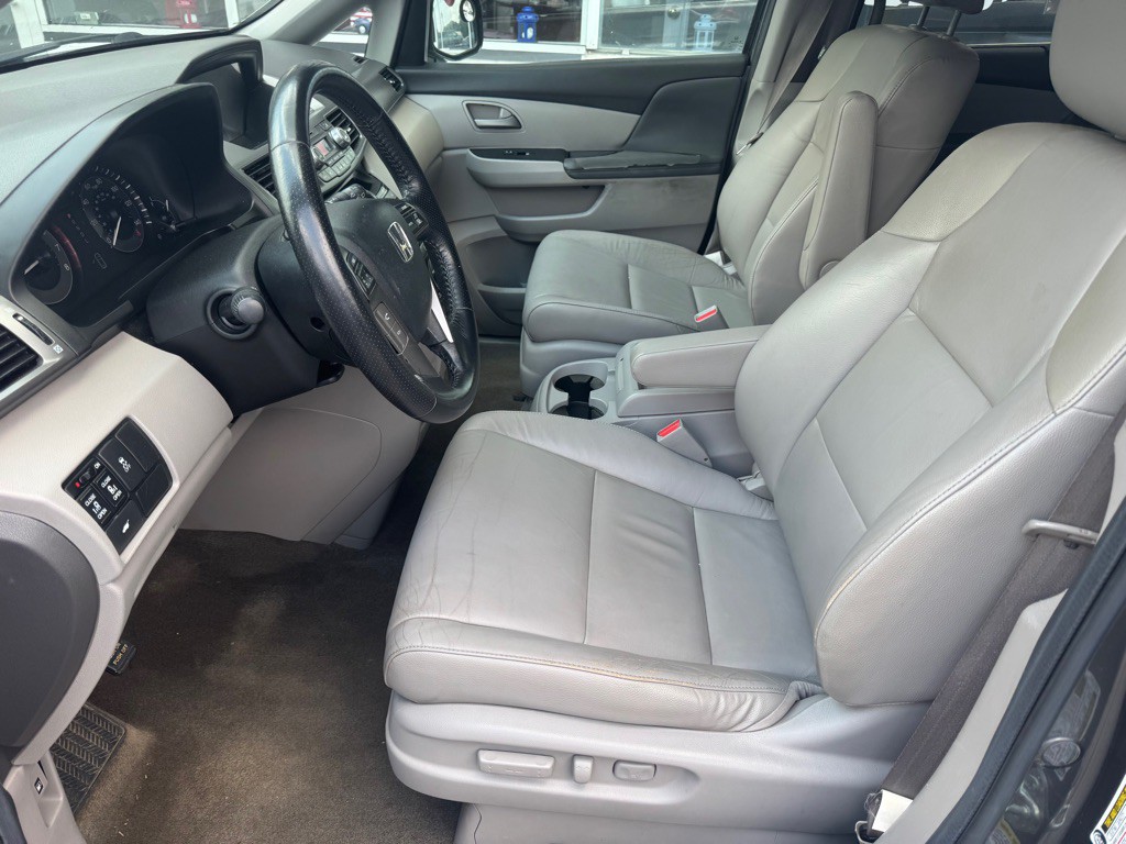 2013 Honda Odyssey Image 18