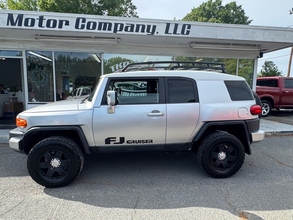 2007 Toyota FJ Cruiser Image 2
