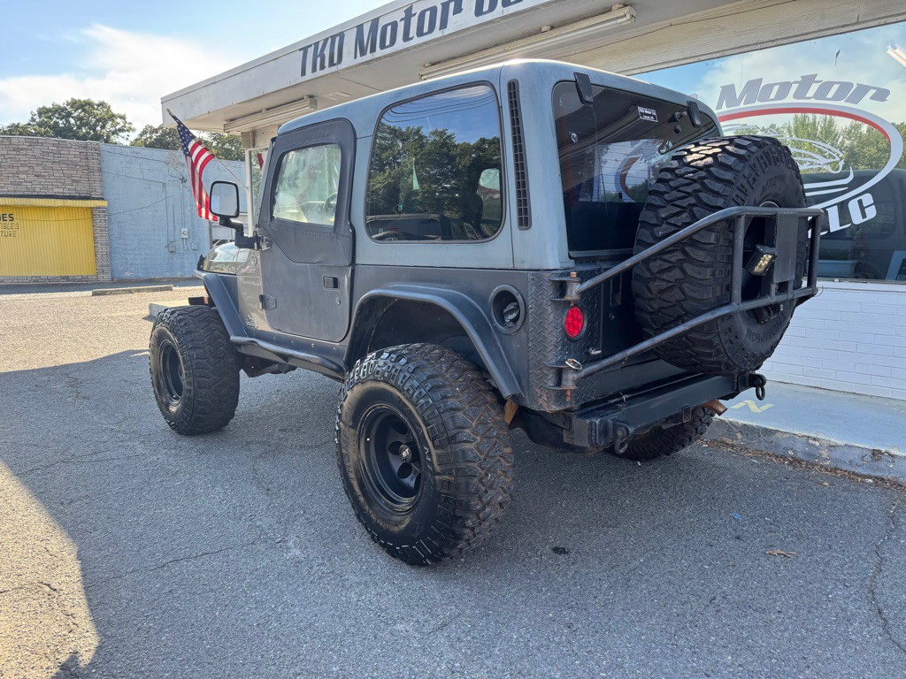 2005 Jeep Wrangler Image 3