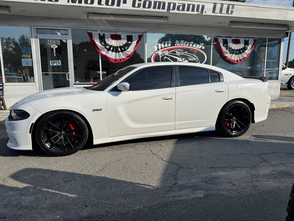 2018 Dodge Charger Image 2