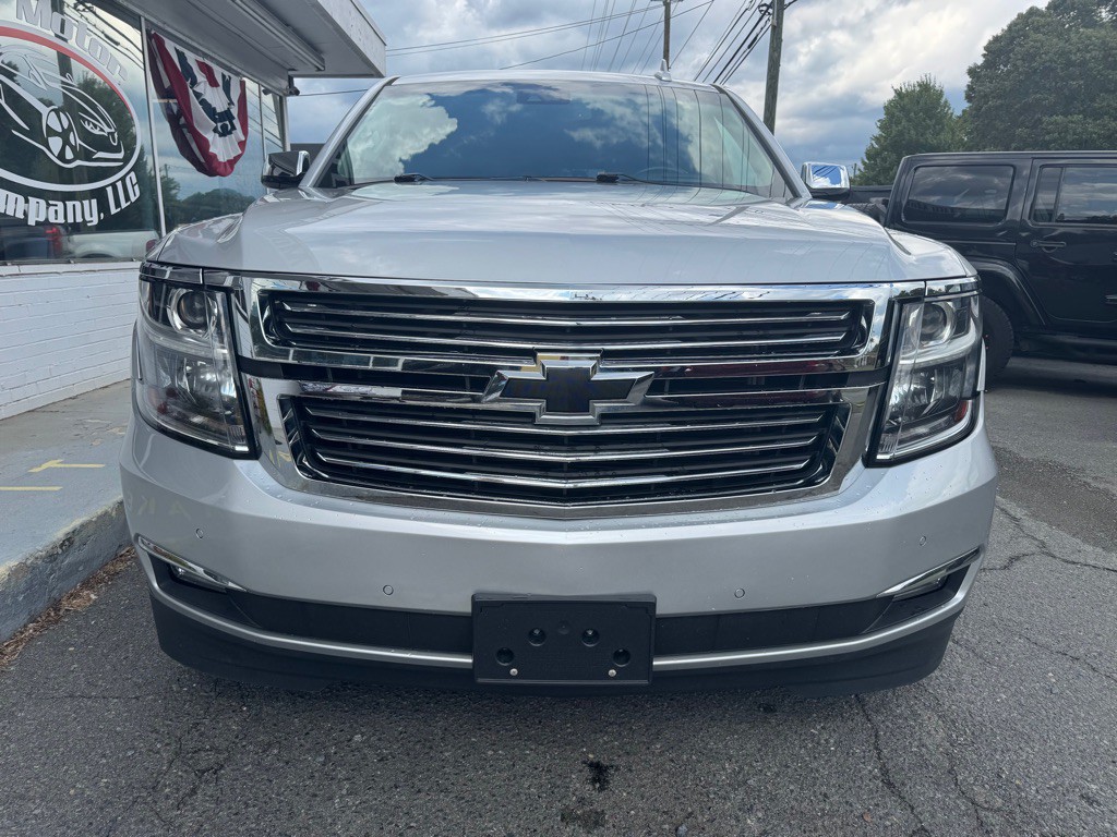 2017 Chevrolet Suburban Image 6