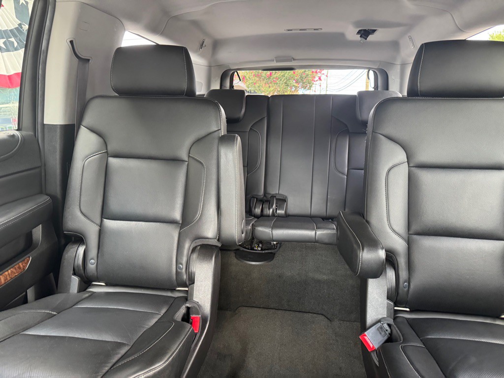 2017 Chevrolet Suburban Image 13