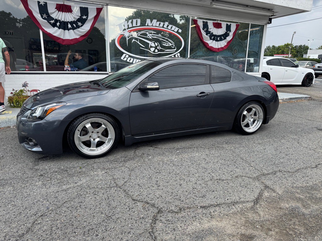 2011 Nissan Altima Image 2