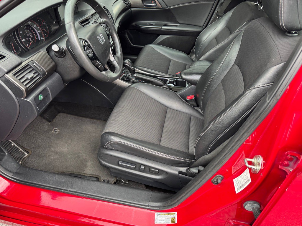 2016 Honda Accord Image 10