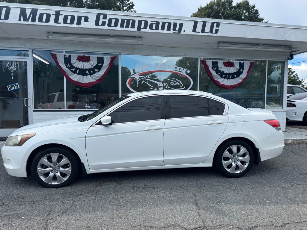 2009 Honda Accord Image 2