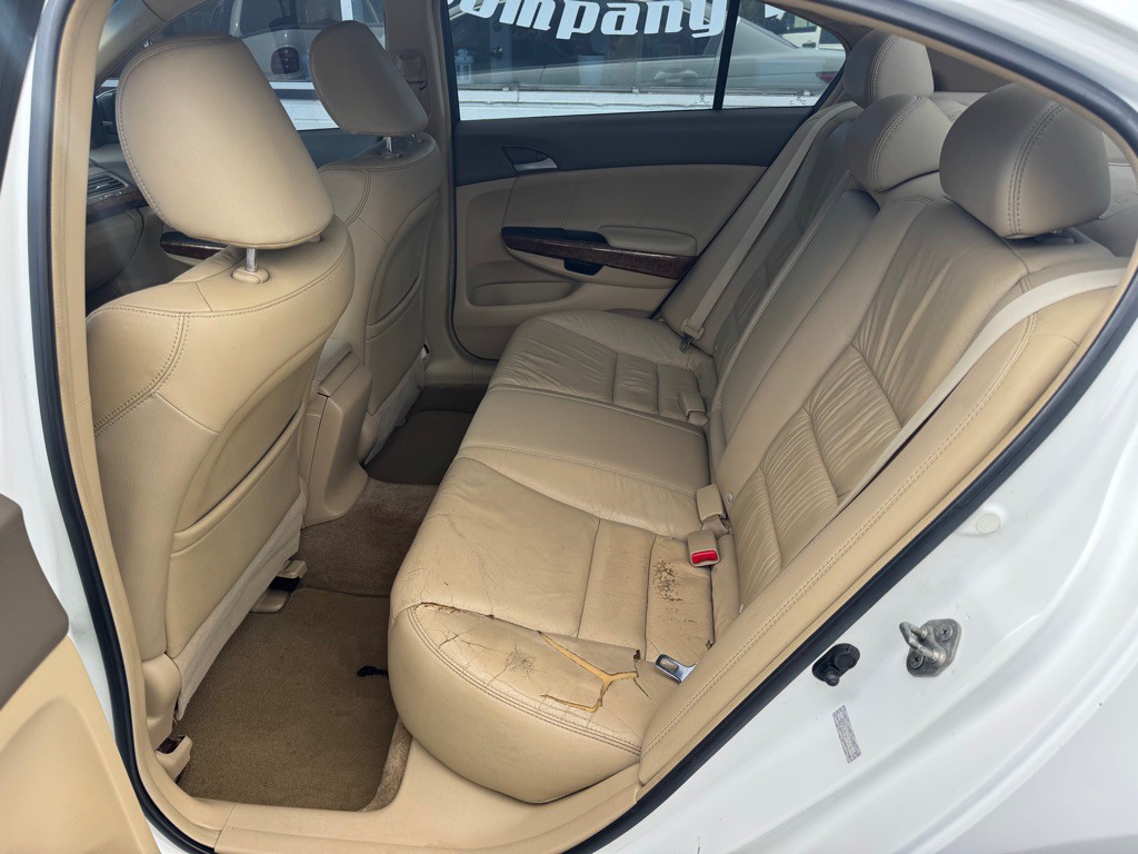 2009 Honda Accord Image 10