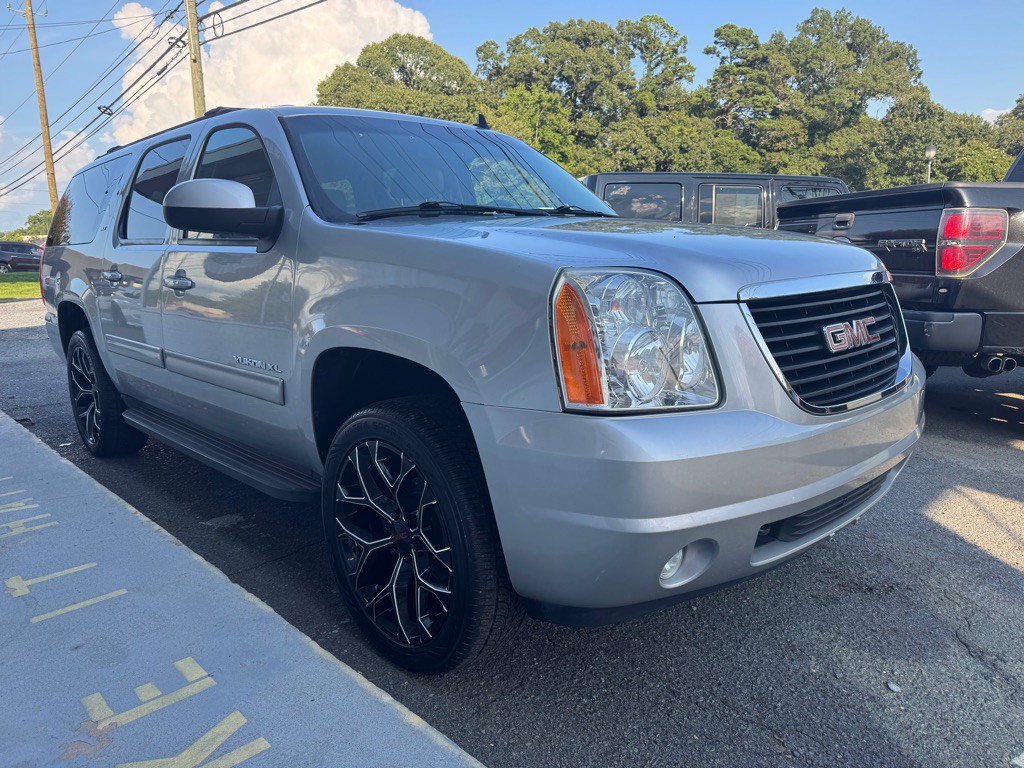 2013 GMC Yukon Image 3