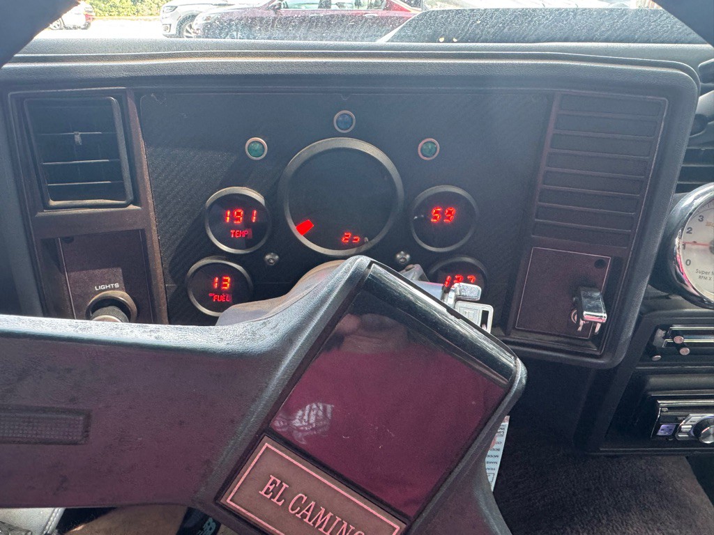 1983 Chevrolet El Camino Image 11