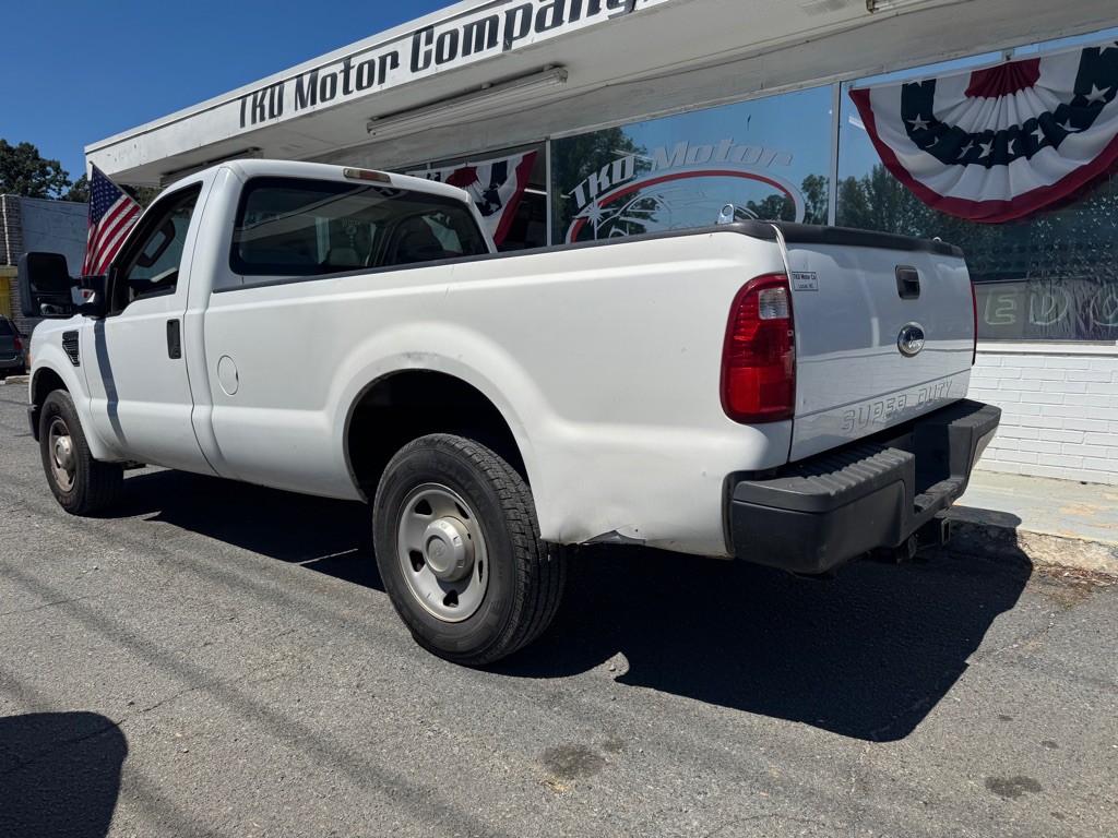 2008 Ford F-250 Image 2