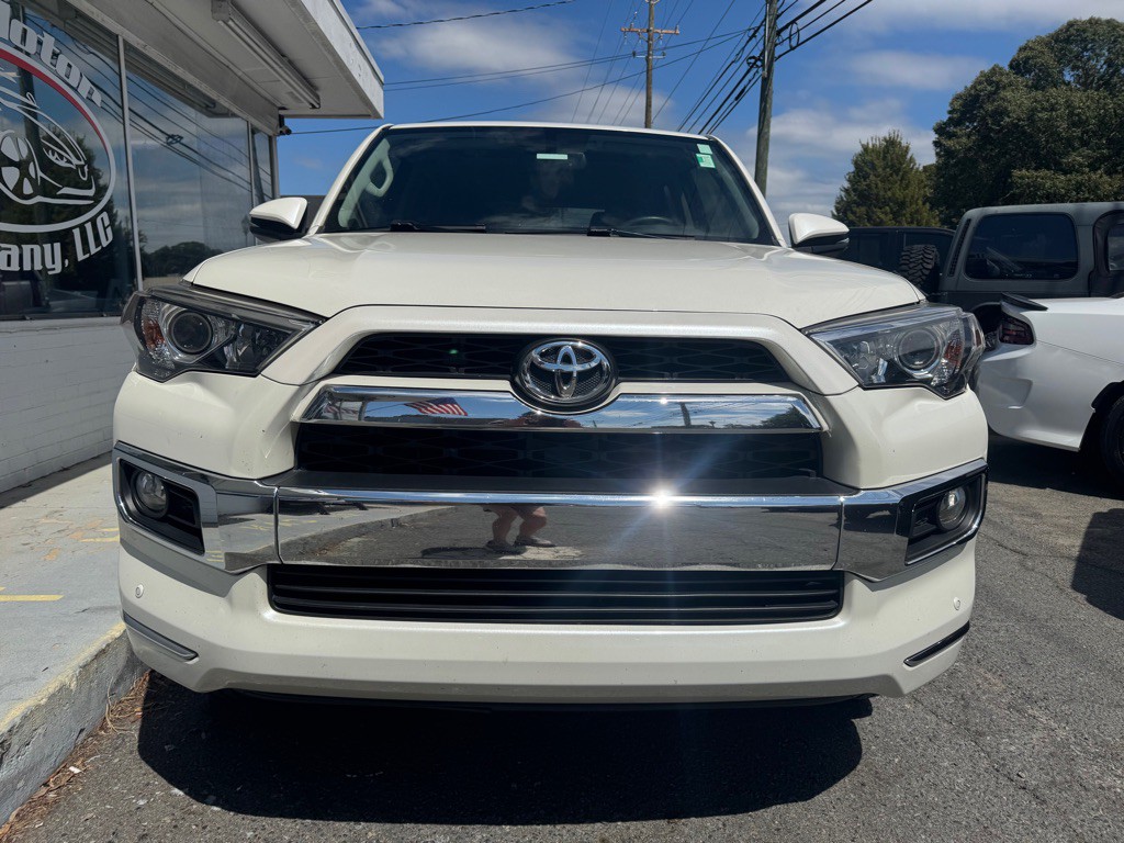2017 Toyota 4Runner Image 6