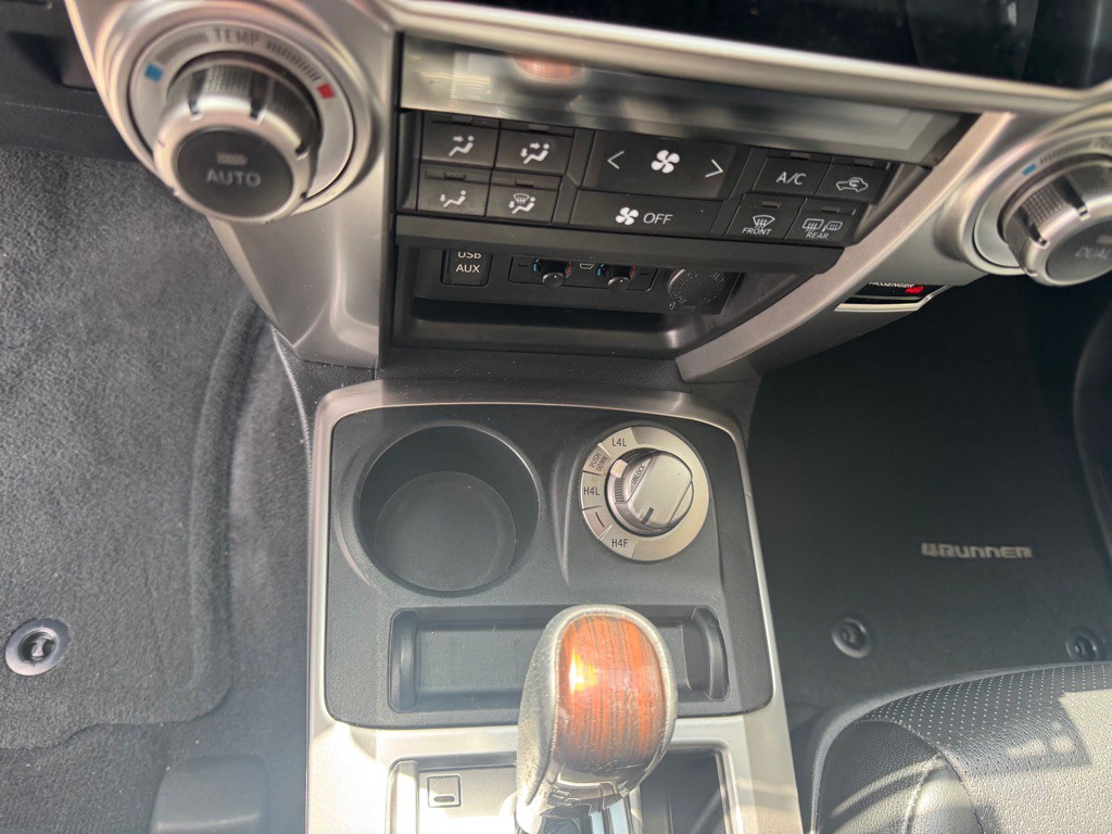 2017 Toyota 4Runner Image 11