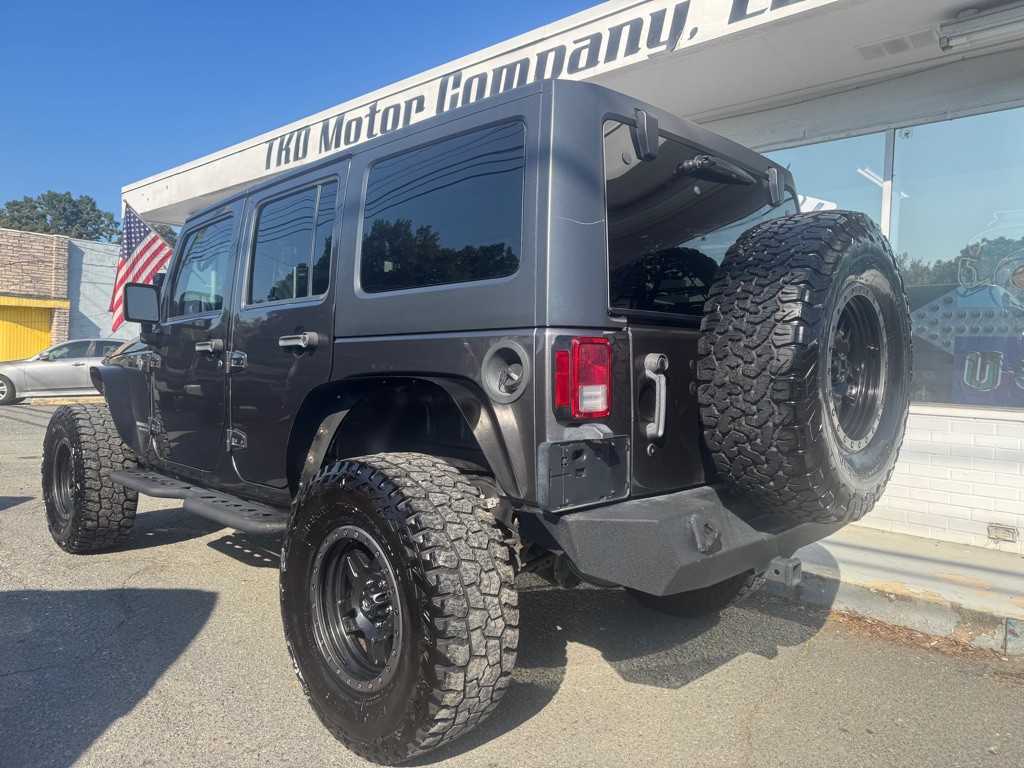 2017 Jeep Wrangler Unlimited Image 3