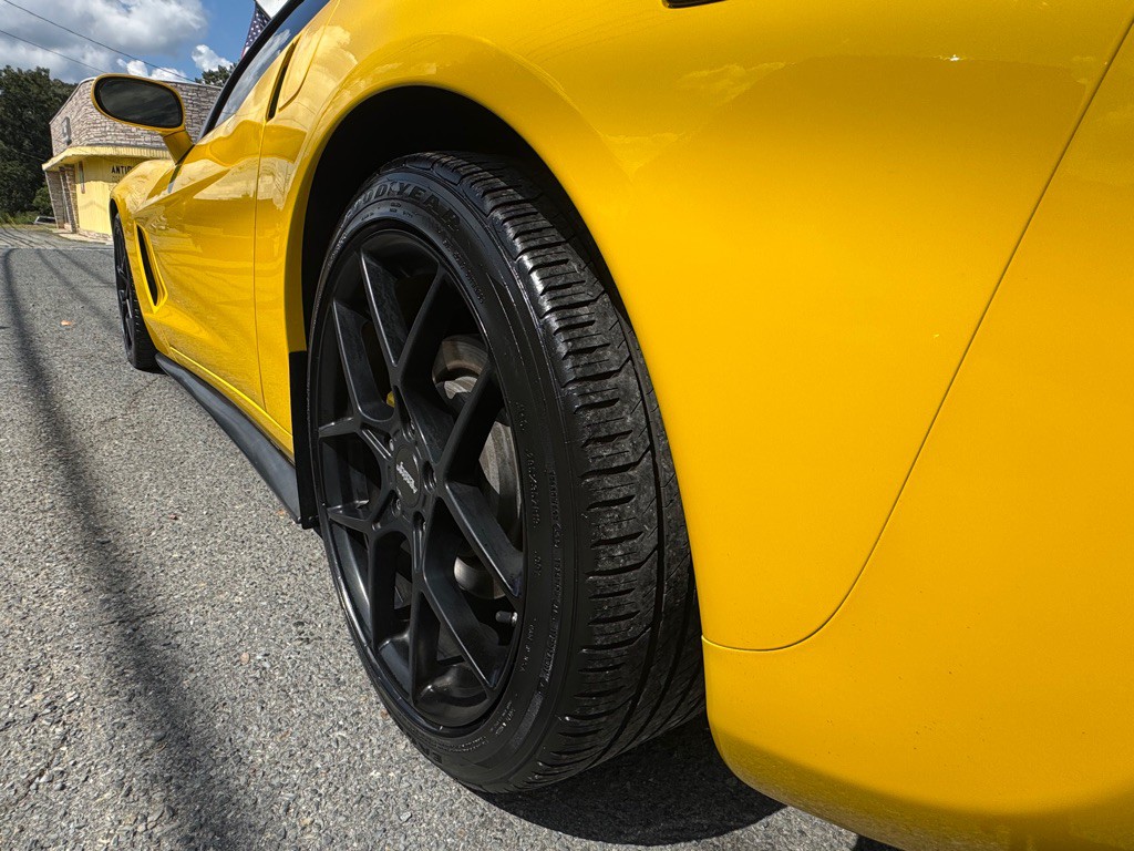 2011 Chevrolet Corvette Image 3