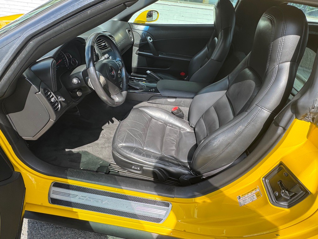 2011 Chevrolet Corvette Image 11
