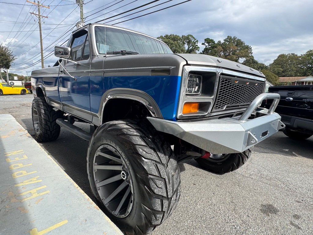 1983 Ford F-250 Image 5