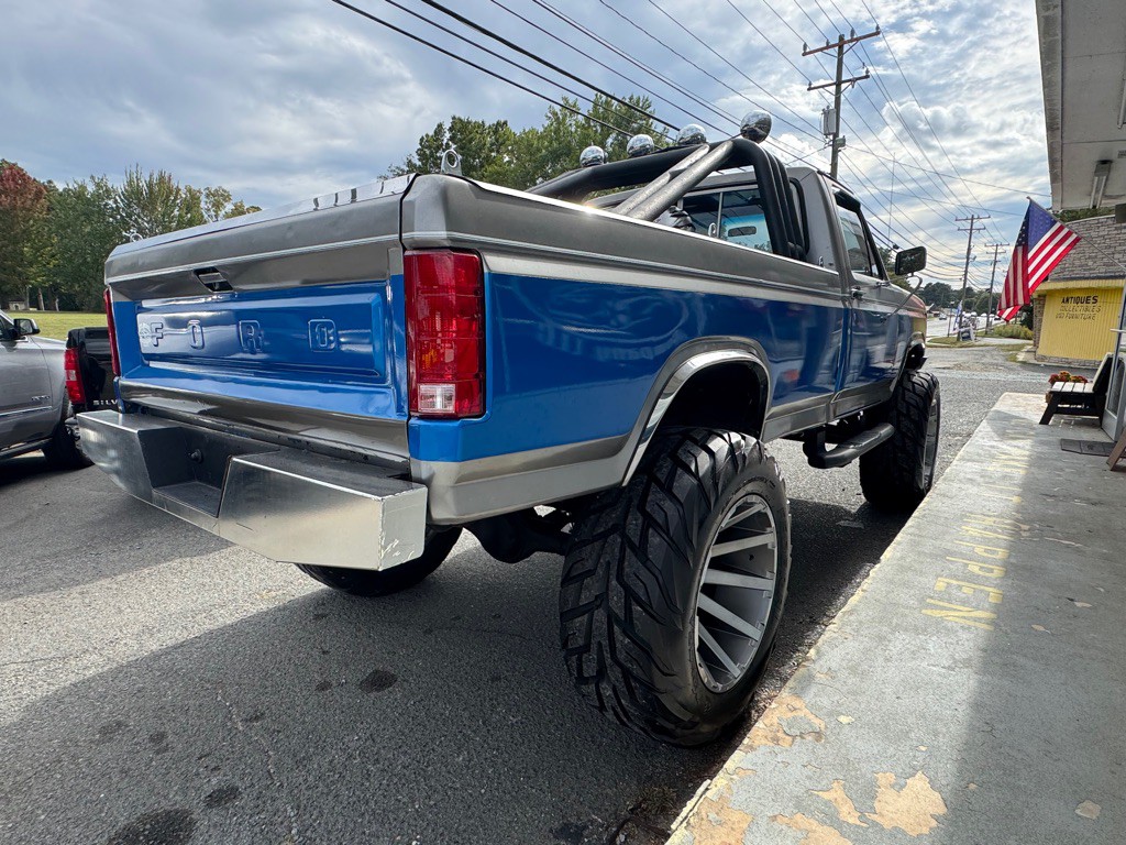 1983 Ford F-250 Image 6