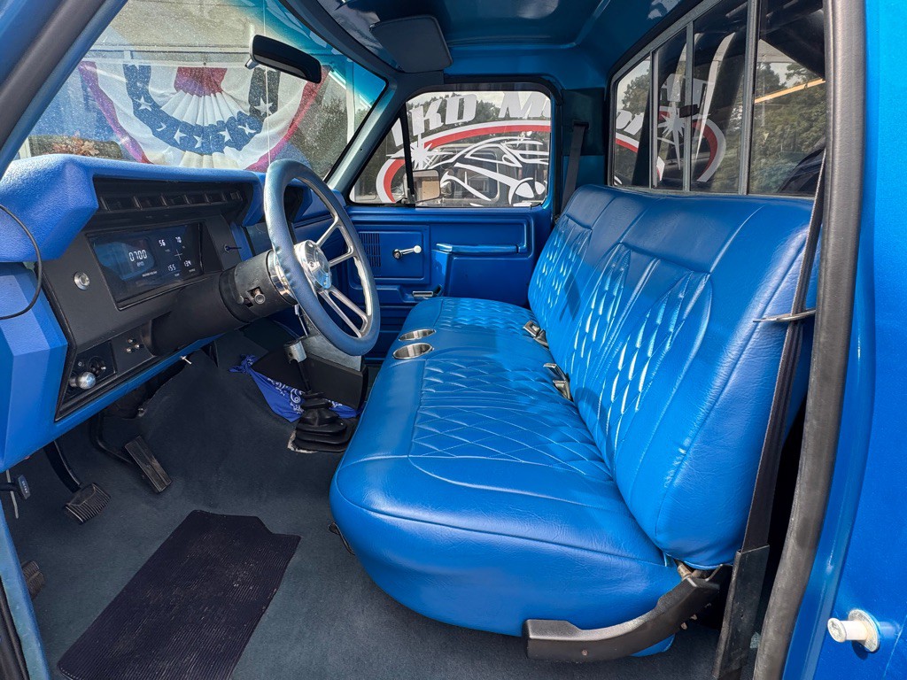 1983 Ford F-250 Image 16