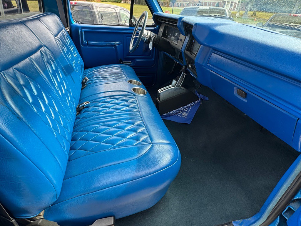1983 Ford F-250 Image 17