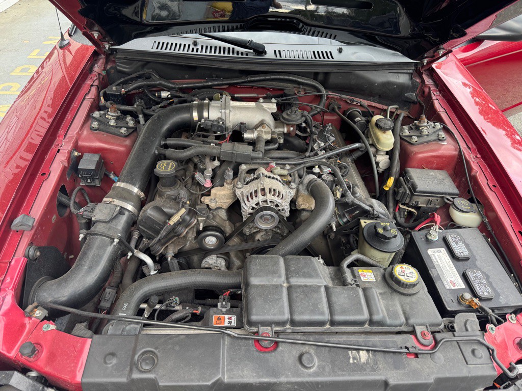 2004 Ford Mustang Image 18
