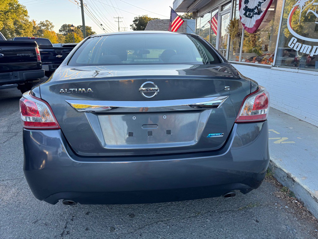 2013 Nissan Altima Image 5