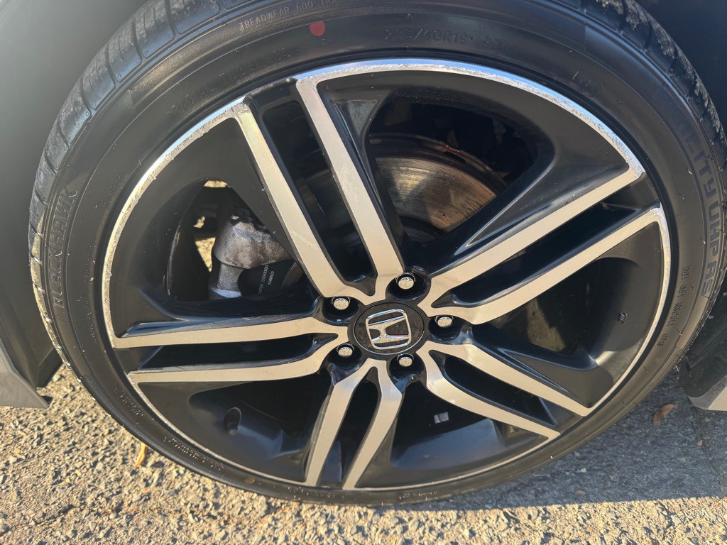 2016 Honda Accord Image 9