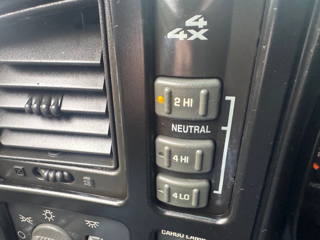 2002 Chevrolet Silverado 1500 Image 15