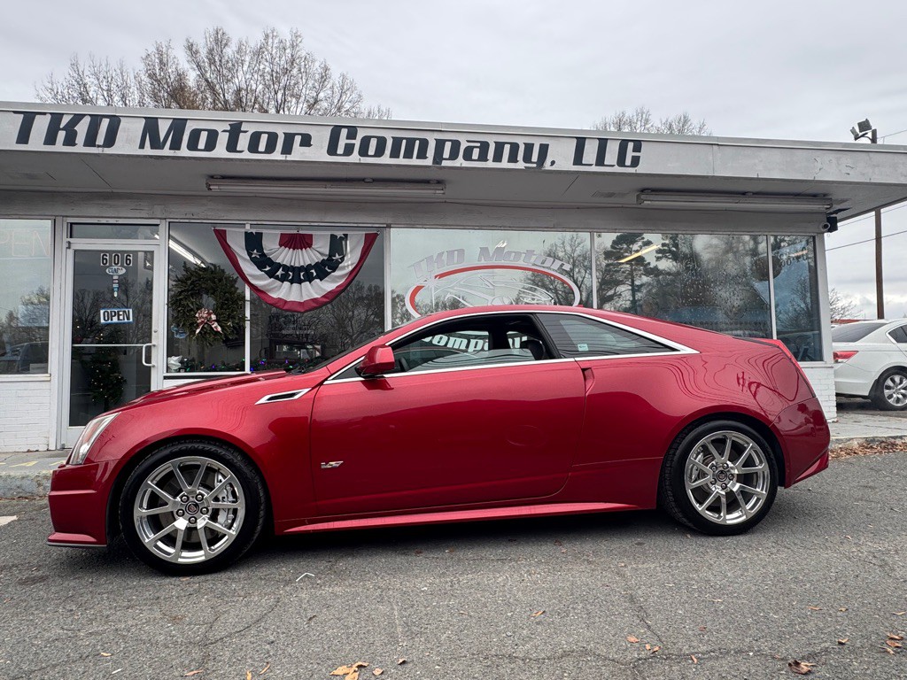 2011 Cadillac CTS Image 2