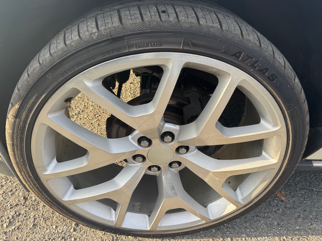 2015 Cadillac Escalade Image 8