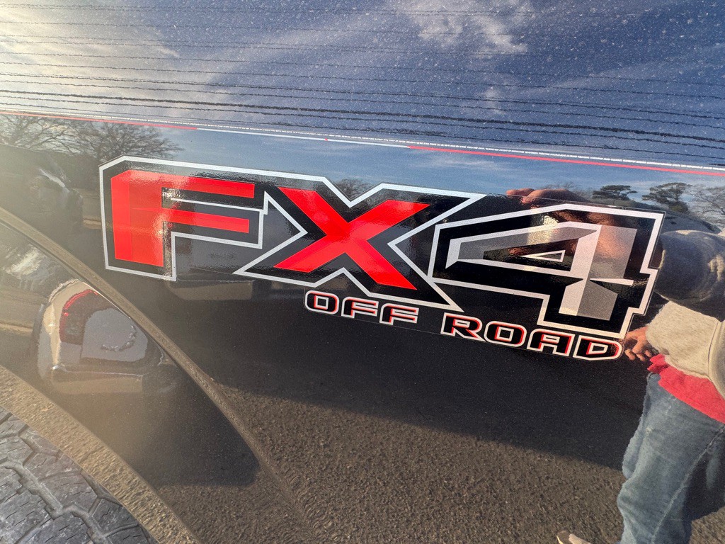 2015 Ford F-150 Image 8