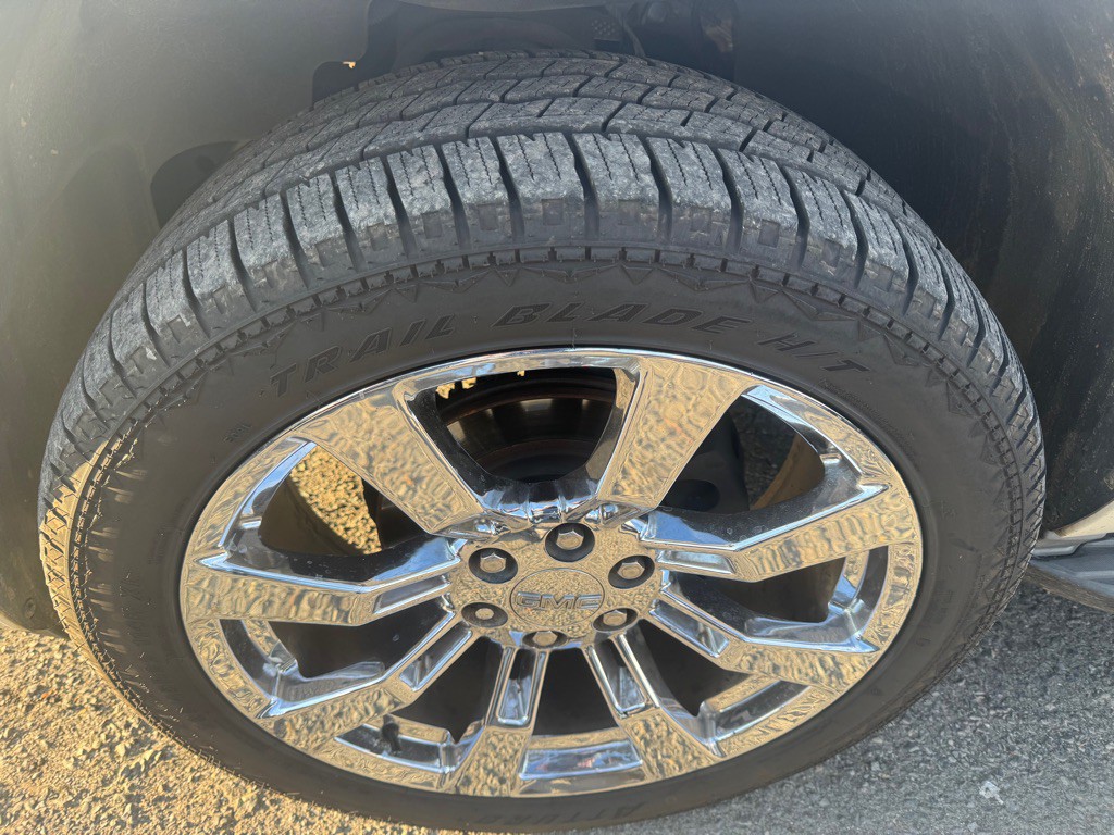 2012 GMC Yukon Image 8