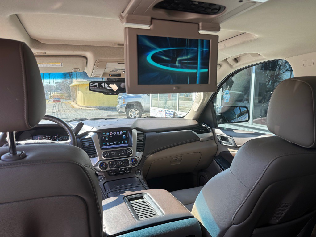 2016 Chevrolet Tahoe Image 12