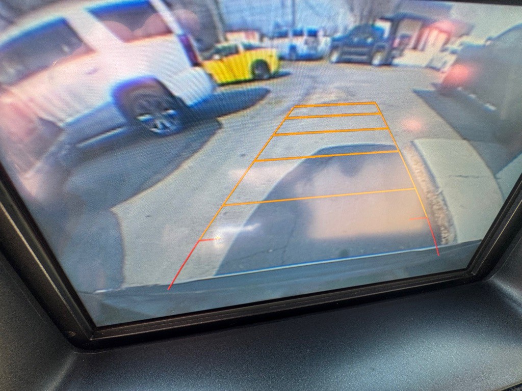 2015 Chevrolet Suburban Image 13