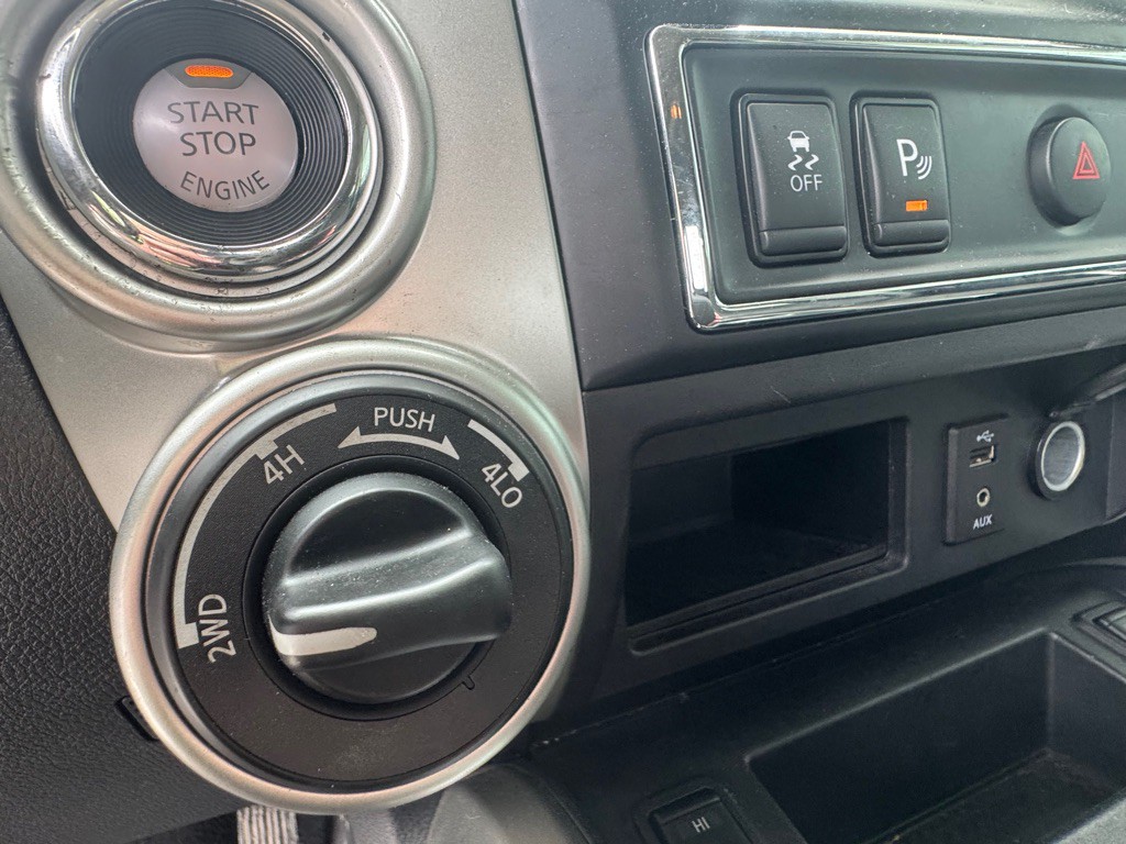 2018 Nissan Titan Image 14