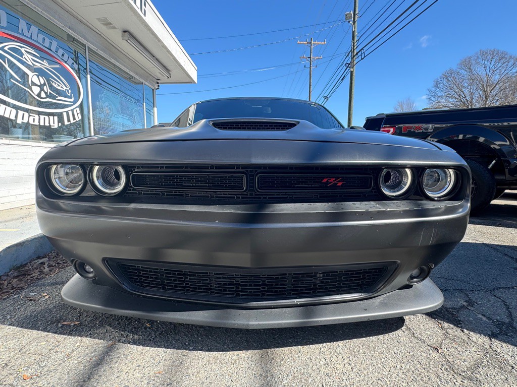 2021 Dodge Challenger Image 7