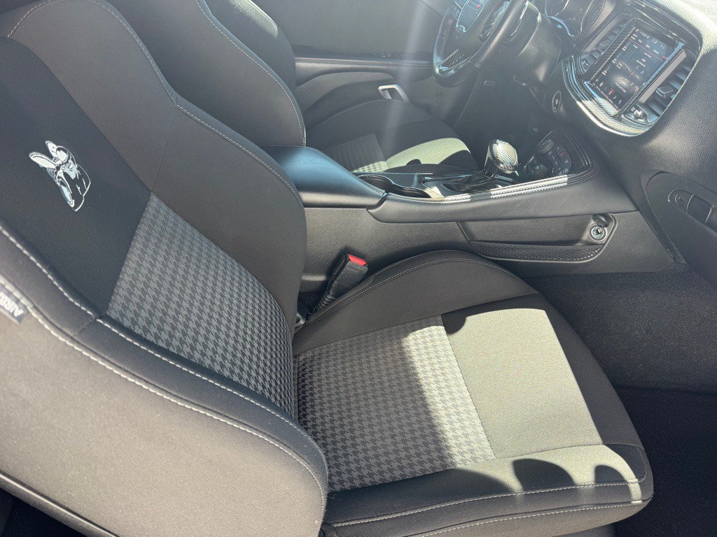 2021 Dodge Challenger Image 15