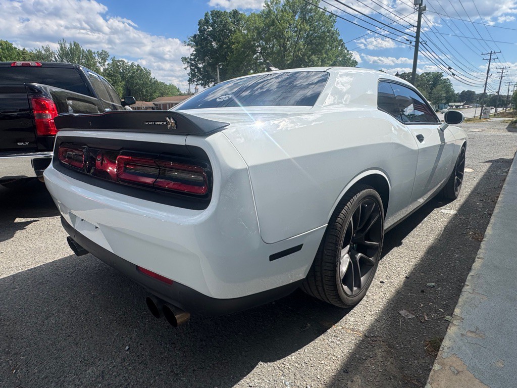 2021 Dodge Challenger Image 4