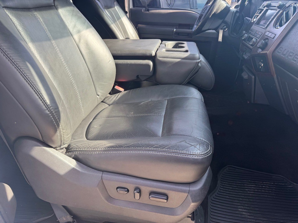 2011 Ford F-350 Image 14