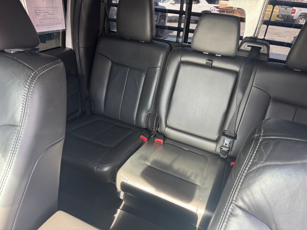 2011 Ford F-350 Image 17