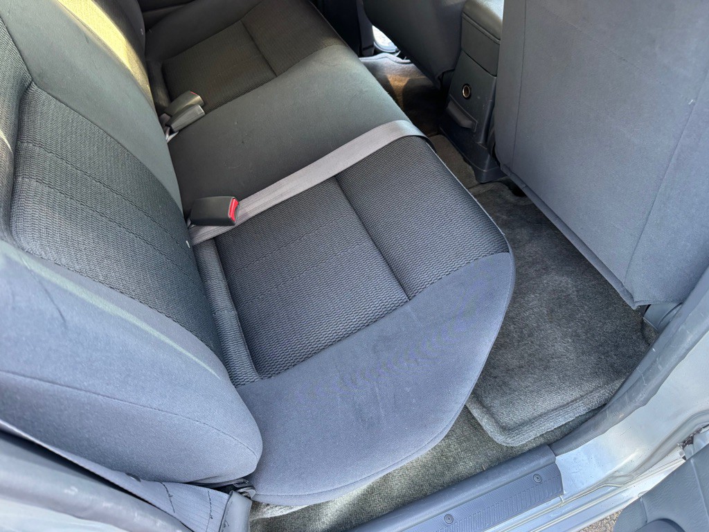 2004 Nissan Frontier Image 11