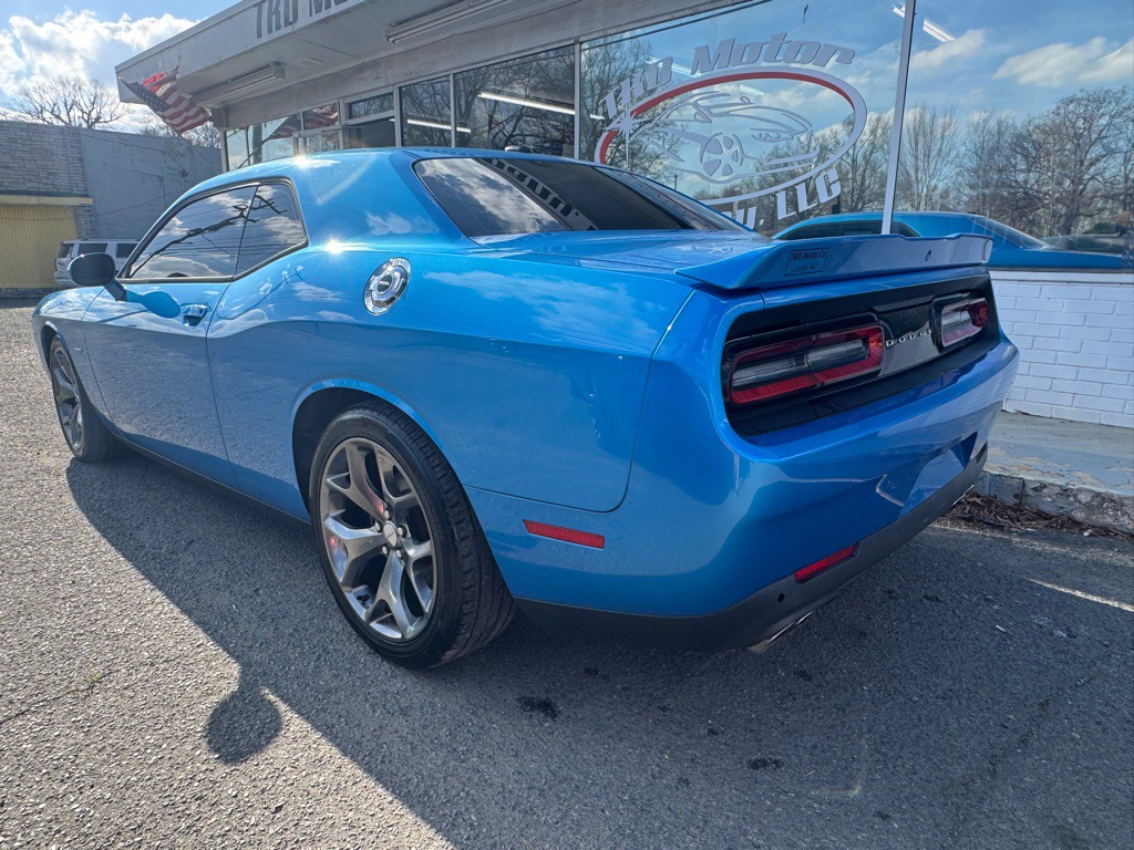 2015 Dodge Challenger Image 3