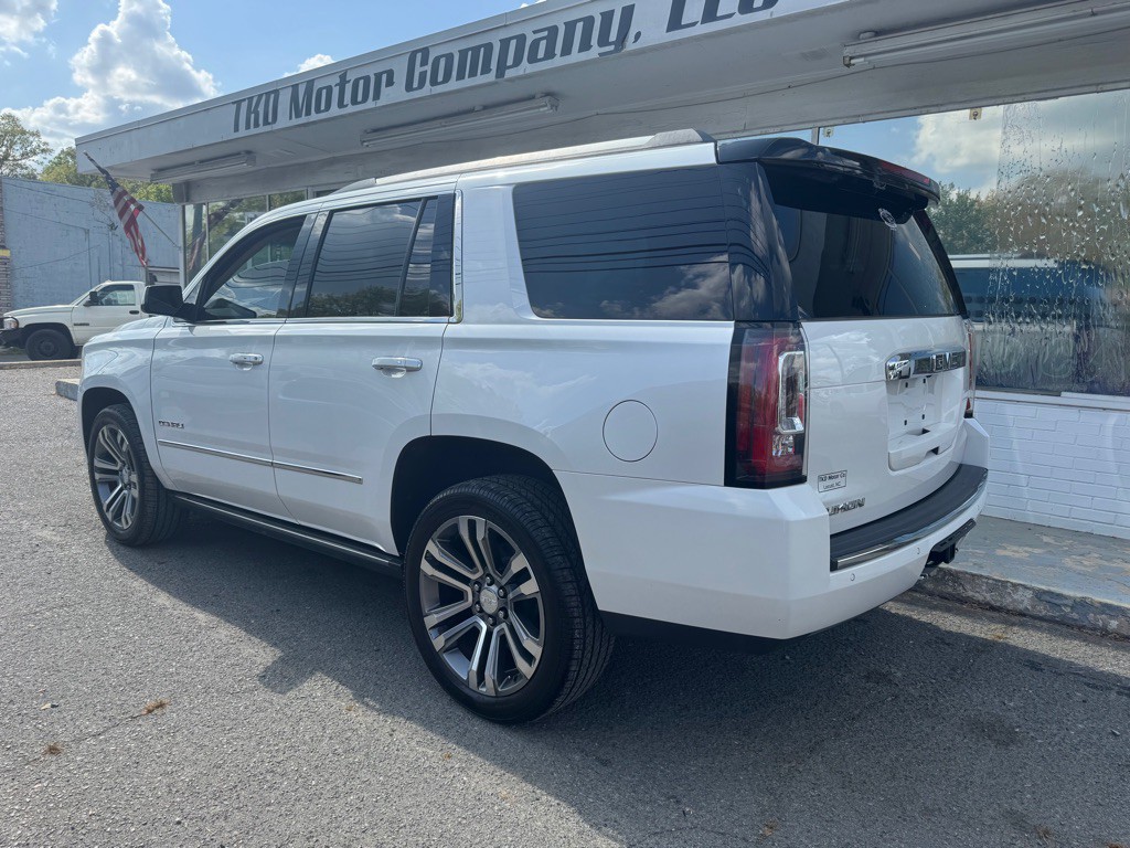2017 GMC Yukon Image 2