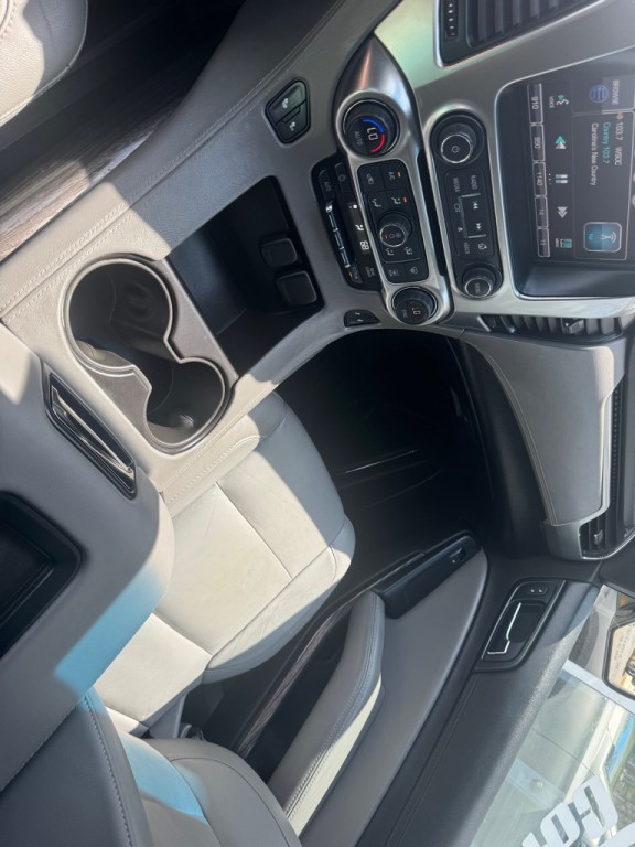 2015 Chevrolet Tahoe Image 13