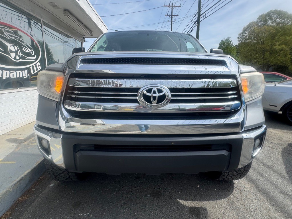 2017 Toyota Tundra Image 5