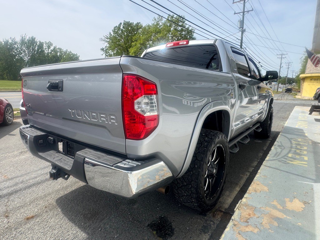 2017 Toyota Tundra Image 7