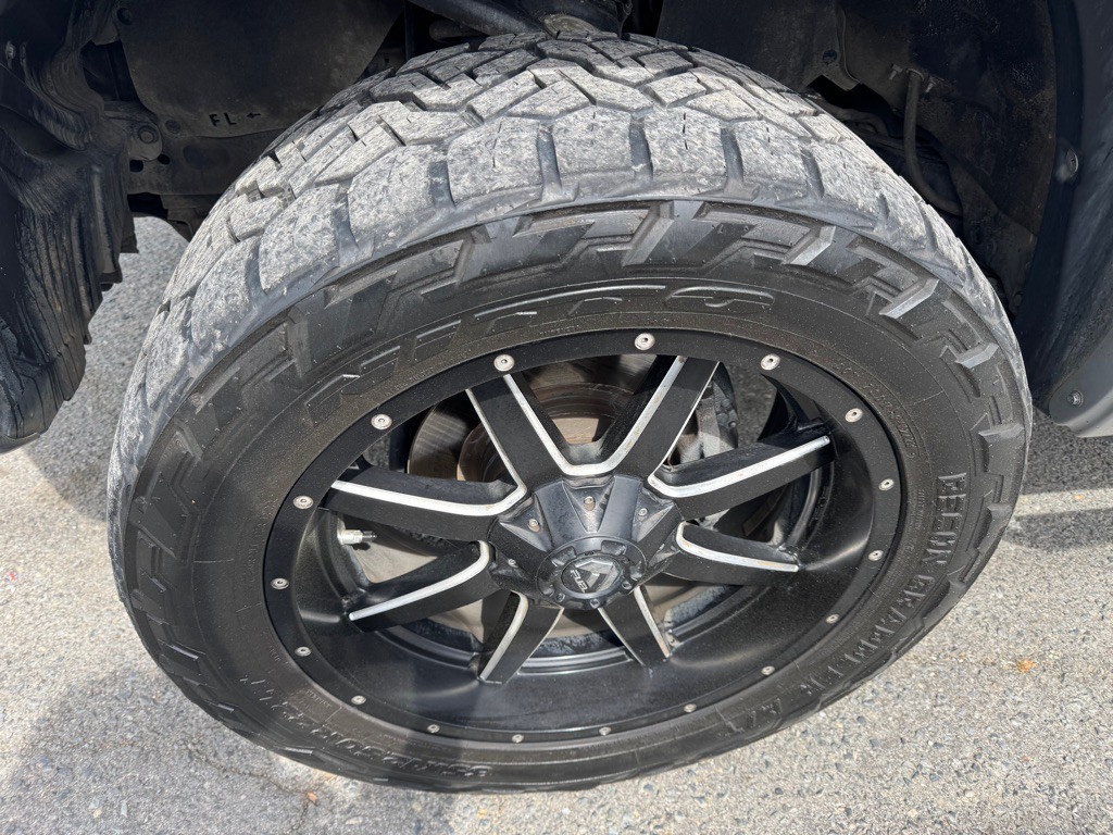 2017 Toyota Tundra Image 8