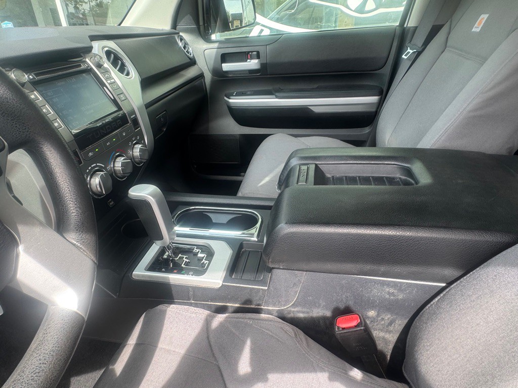 2017 Toyota Tundra Image 13