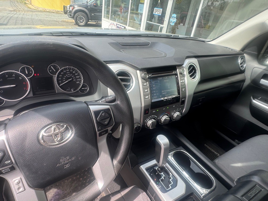 2017 Toyota Tundra Image 14