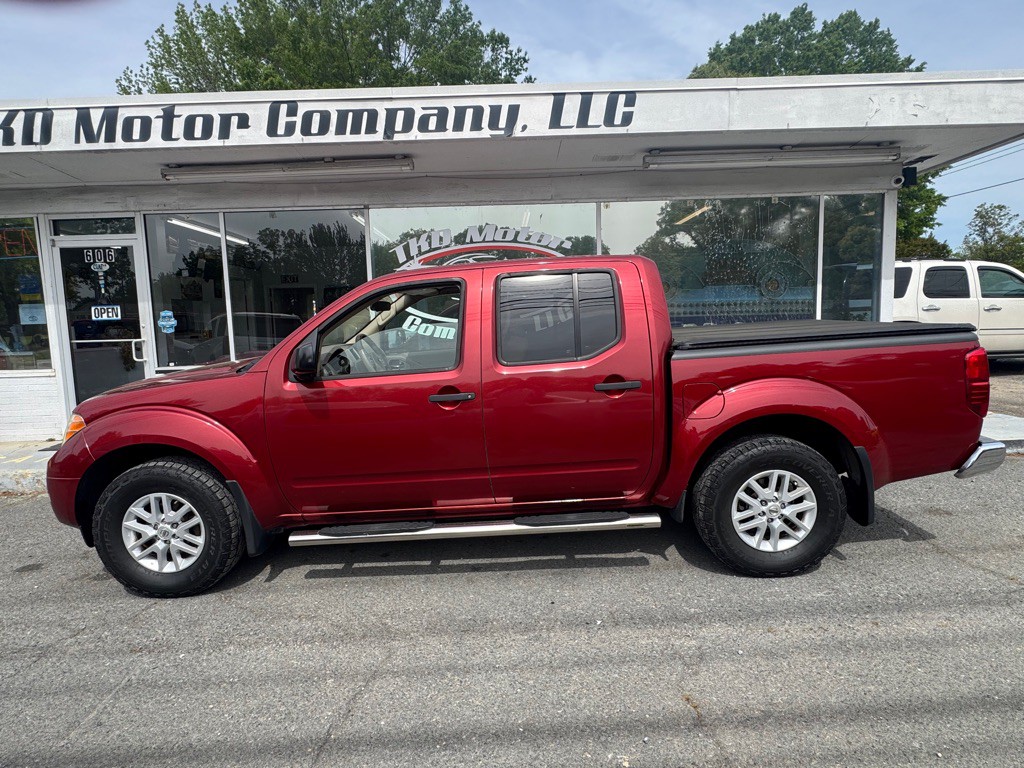 2018 Nissan Frontier Image 2
