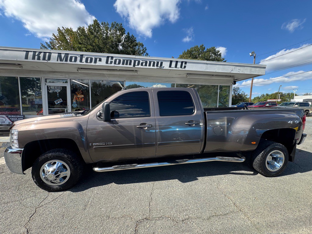 2008 Chevrolet Silverado 1500 Image 2